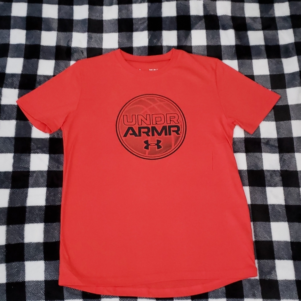 Mens under armr shirt